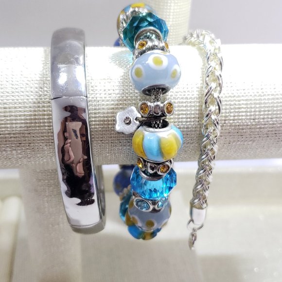 SILVER AND PANDA STYLE BRACELETS - Picture 1 of 2